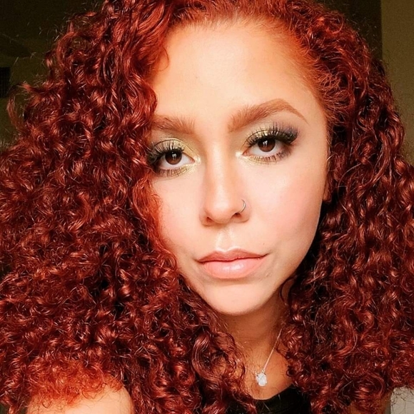 Meet your Posher, Thaysmarie - Picture 1 of 1